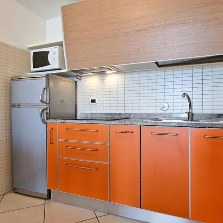 Διαμέρισμα Comfortable Flat With Sea View In
